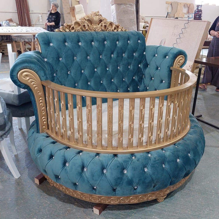 Royal Round Velvet Baby Crib
