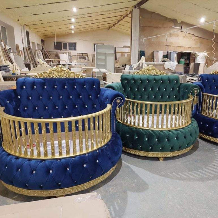 Royal Round Velvet Baby Crib 